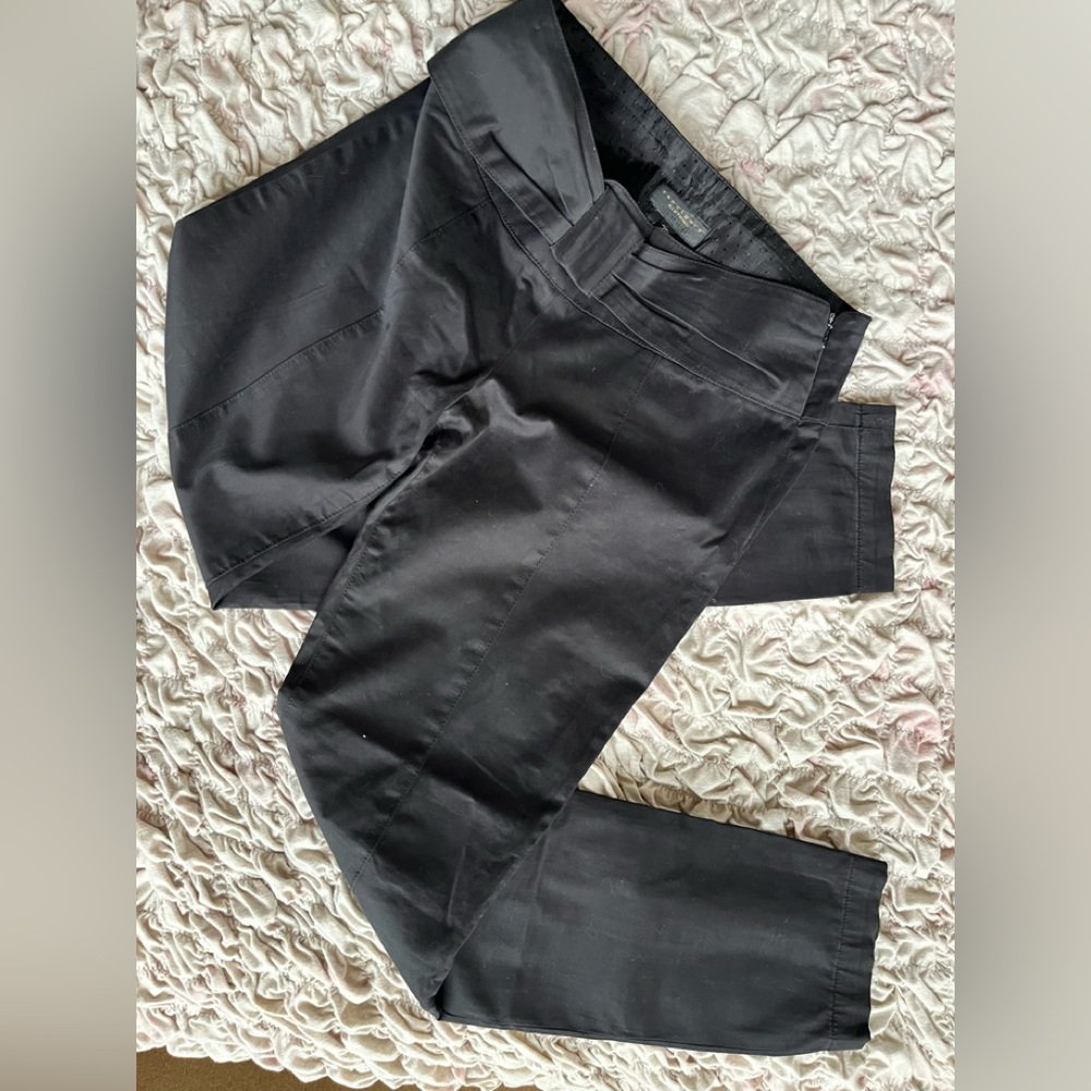 Anthropologie brand- Sanctuary cotton sateen slacks Sz 26. Soft & comfy!